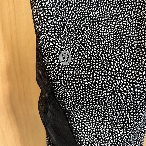 Lululemon leggings - Picture 5 of 10